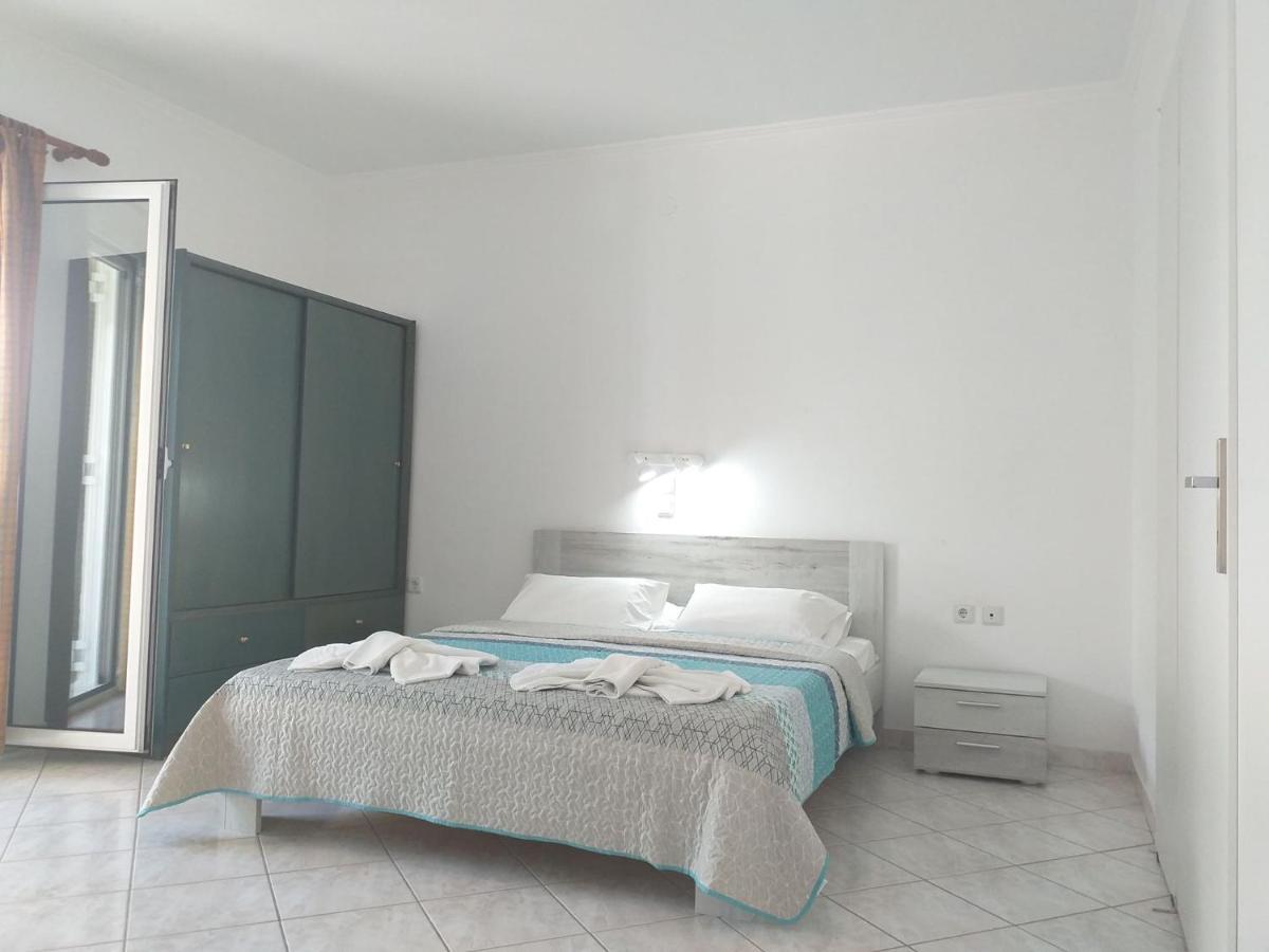 Sigma Hotel Paralia Vrachou Eksteriør bilde