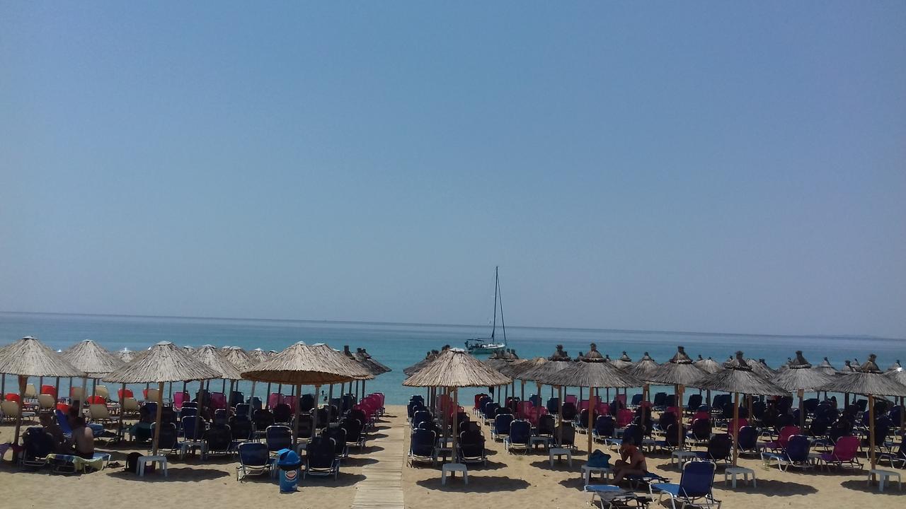 Sigma Hotel Paralia Vrachou Eksteriør bilde