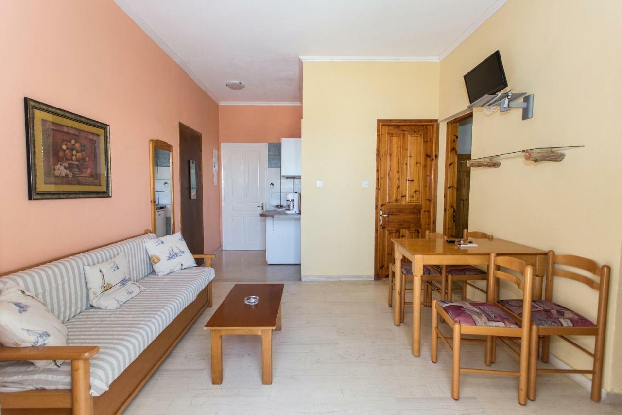 Sigma Hotel Paralia Vrachou Eksteriør bilde
